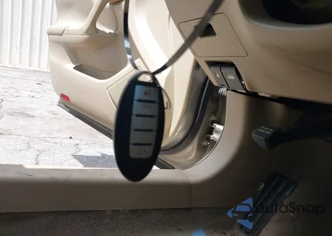 2014 Nissan Altima 2.5 Sv из США, поврежденный, VIN 1N4AL3AP2EC140412